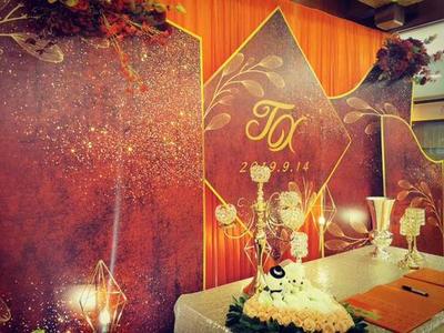 鳳冠霞帔，共締良緣 一場沉浸式中式婚禮的策劃與布置全解析